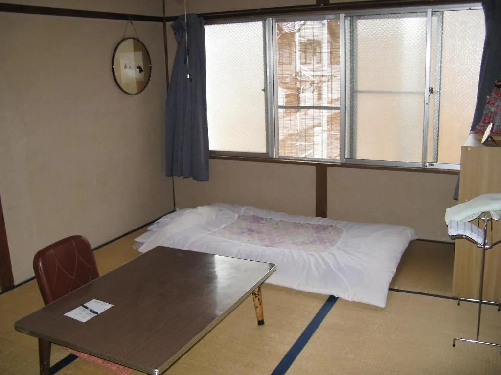 Nashinoki Inn Kjóto 2*,  Japonsko